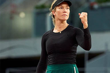 Salva cane in un incidente stradale, l'eroico gesto della tennista Danielle Collins